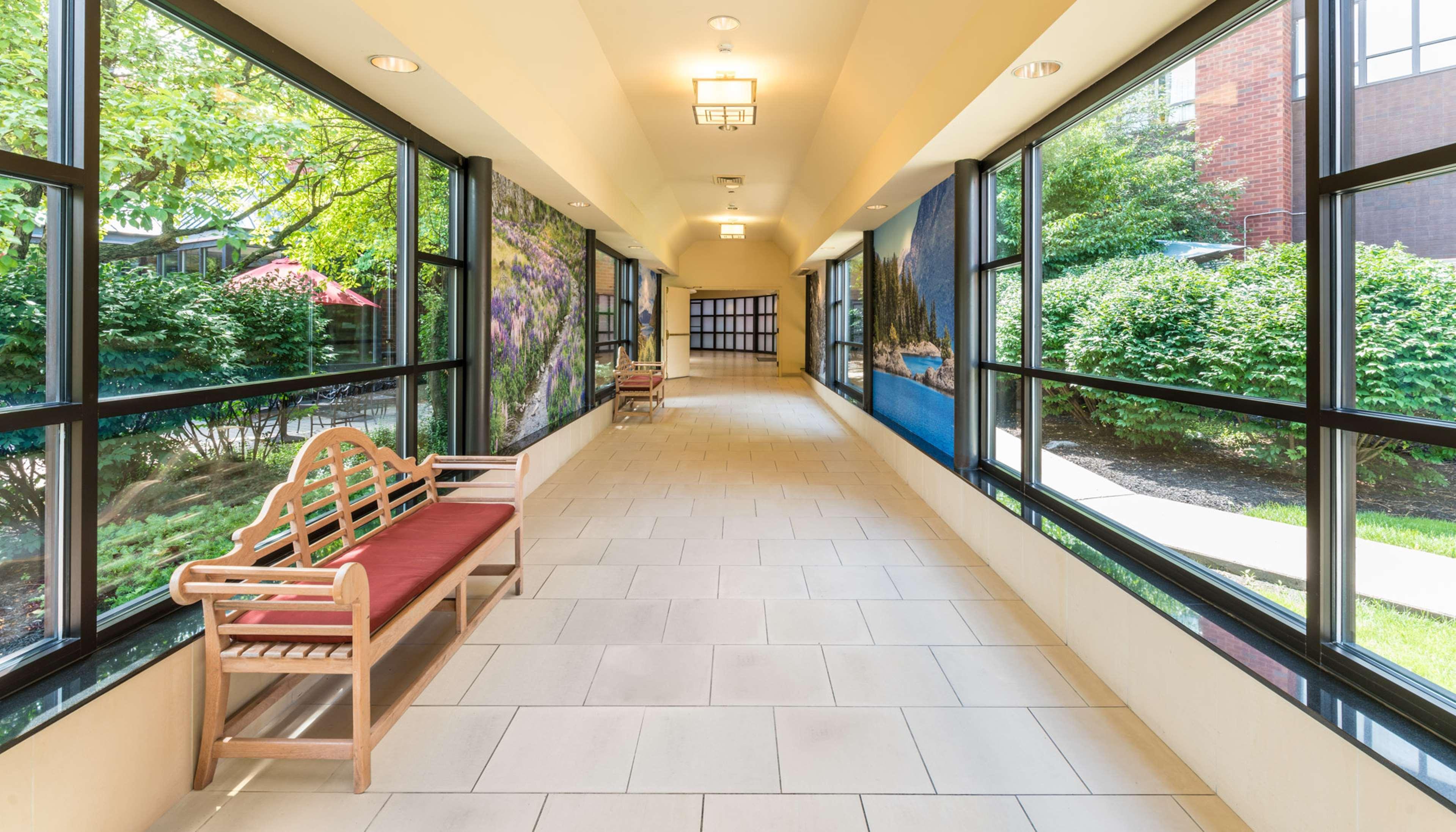 The Saratoga Hilton Hotel Saratoga Springs Exterior foto